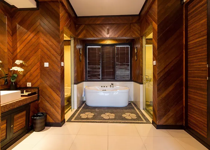 Villa Airis Luxury And *