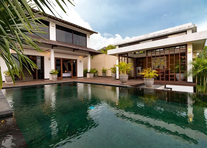 Villa Airis Luxury And *